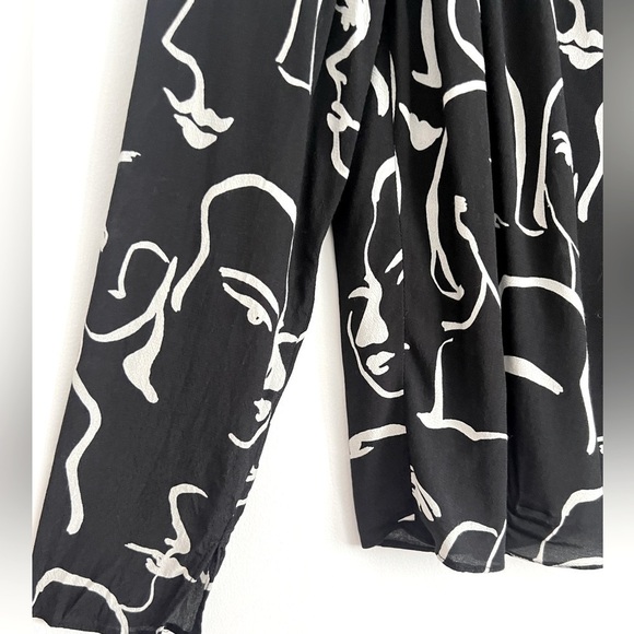 Zara Blouse Top XS Minimalist Face Print Abstract Mockneck Zipper Long Sleeve - Picture 4 of 6